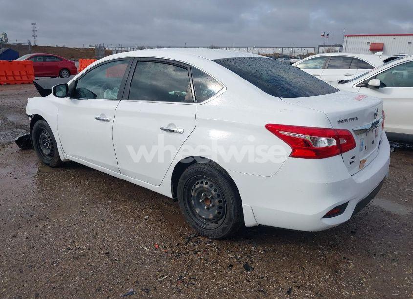 Photo 3 of 2019 Nissan Sentra S (VIN 3N1AB7AP2KY250628)