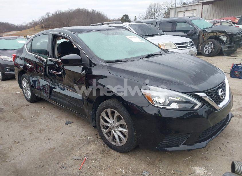 2019 Nissan Sentra SV (VIN 3N1AB7AP2KY254047) main photo