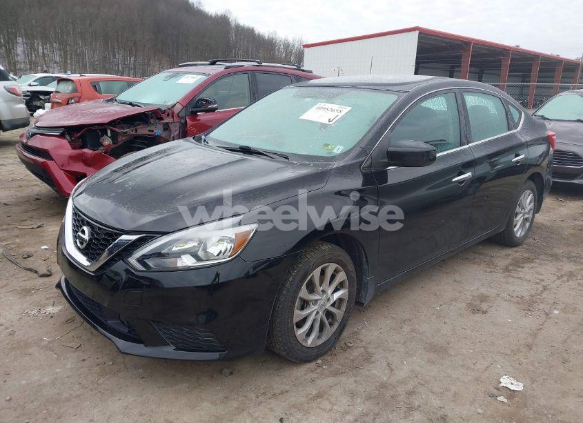 Photo 2 of 2019 Nissan Sentra SV (VIN 3N1AB7AP2KY254047)