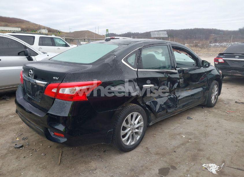 Photo 4 of 2019 Nissan Sentra SV (VIN 3N1AB7AP2KY254047)