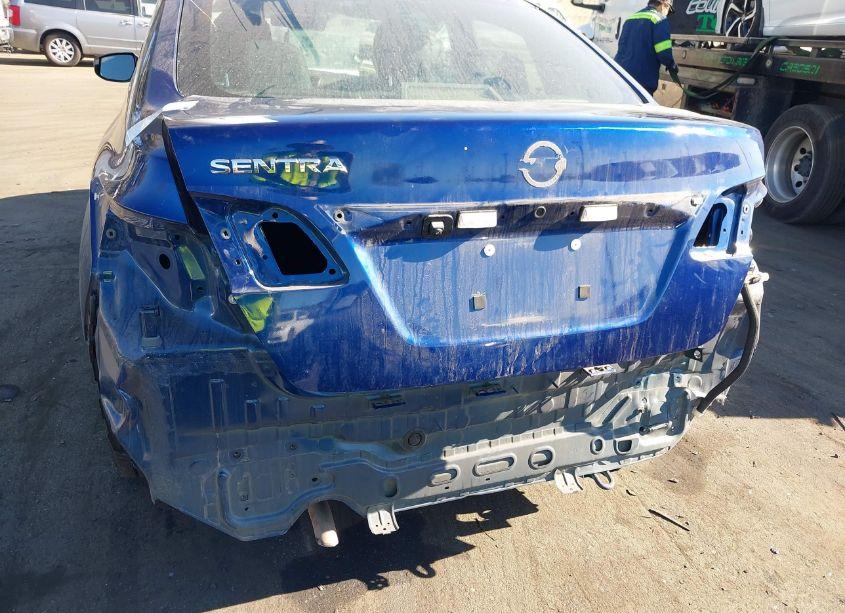 Photo 6 of 2019 Nissan Sentra S (VIN 3N1AB7AP2KY260480)