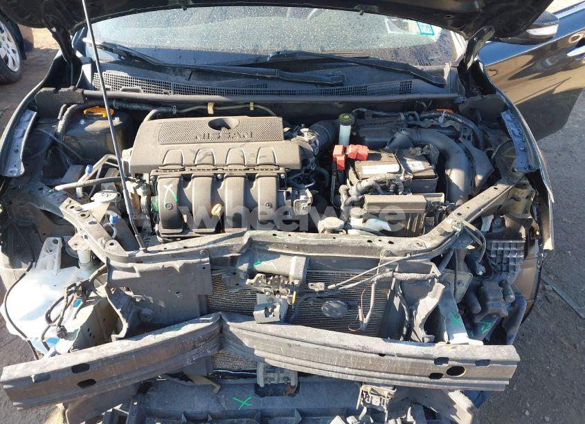 Photo 10 of 2019 Nissan Sentra SR (VIN 3N1AB7AP2KY277084)