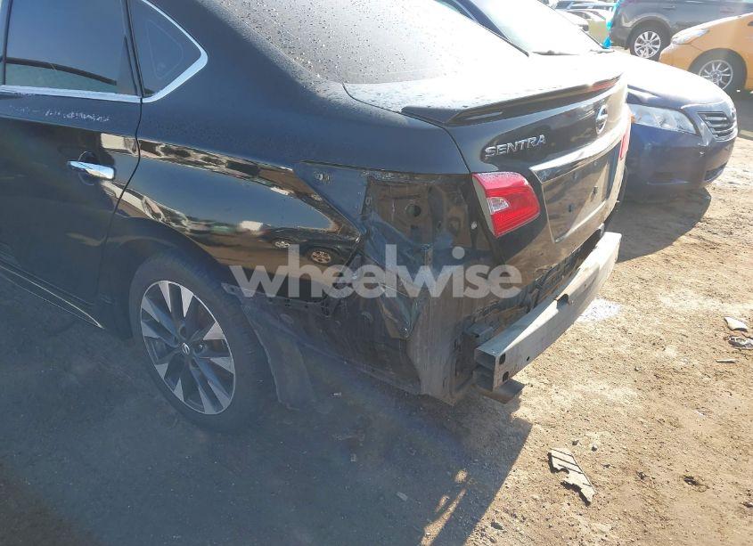 Photo 21 of 2019 Nissan Sentra SR (VIN 3N1AB7AP2KY277084)