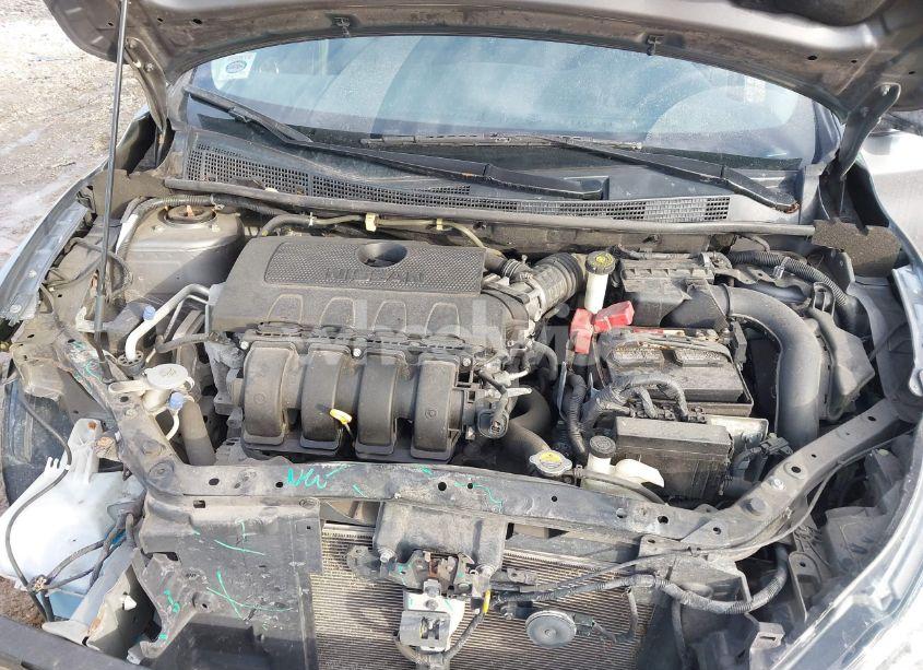 Photo 10 of 2019 Nissan Sentra SV (VIN 3N1AB7AP2KY278185)