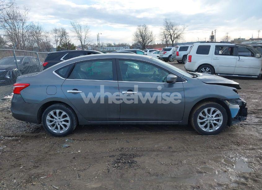 Photo 13 of 2019 Nissan Sentra SV (VIN 3N1AB7AP2KY278185)