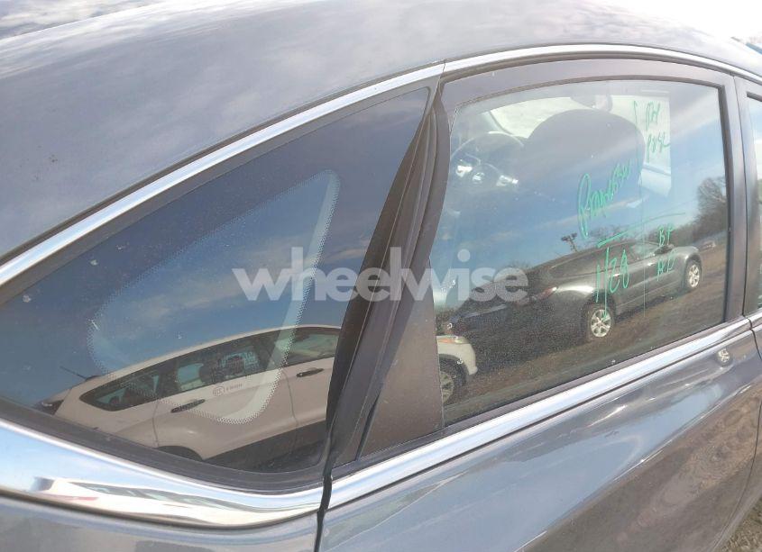 Photo 20 of 2019 Nissan Sentra SV (VIN 3N1AB7AP2KY278185)