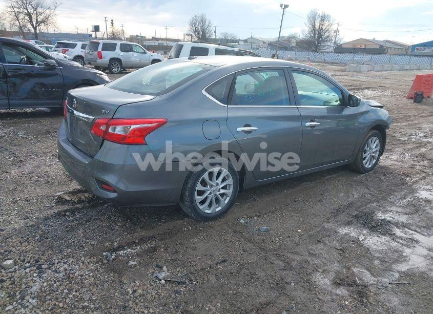 Photo 4 of 2019 Nissan Sentra SV (VIN 3N1AB7AP2KY278185)