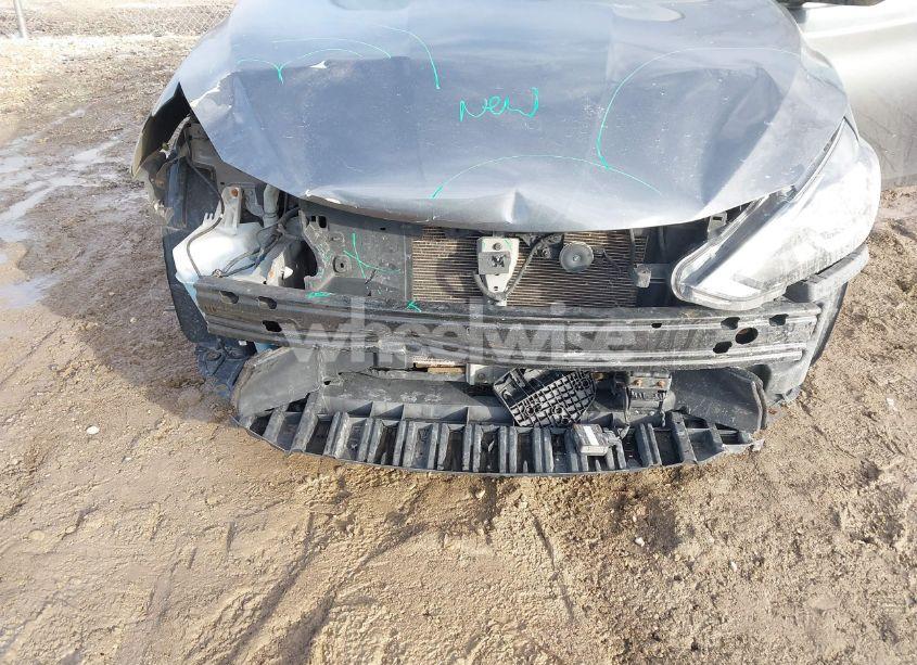 Photo 6 of 2019 Nissan Sentra SV (VIN 3N1AB7AP2KY278185)