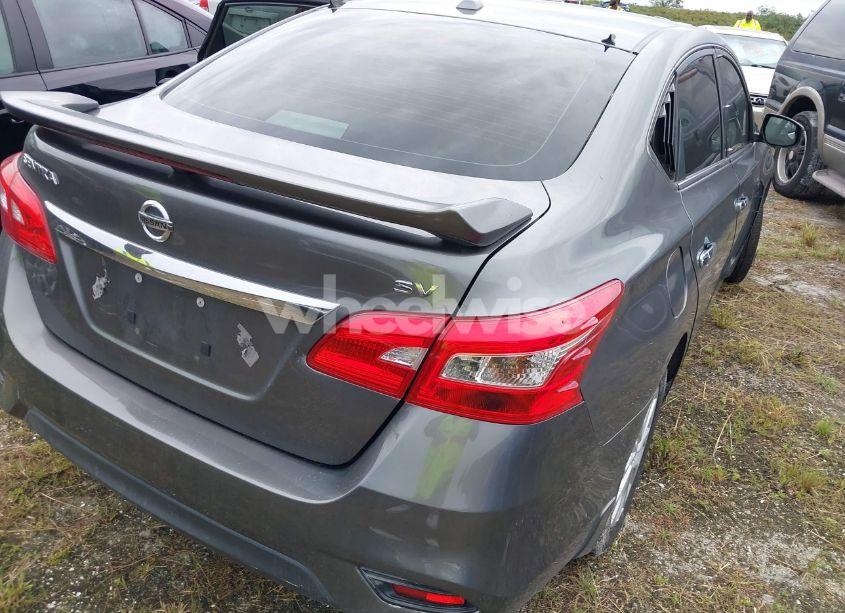 Photo 4 of 2019 Nissan Sentra SV (VIN 3N1AB7AP2KY286092)