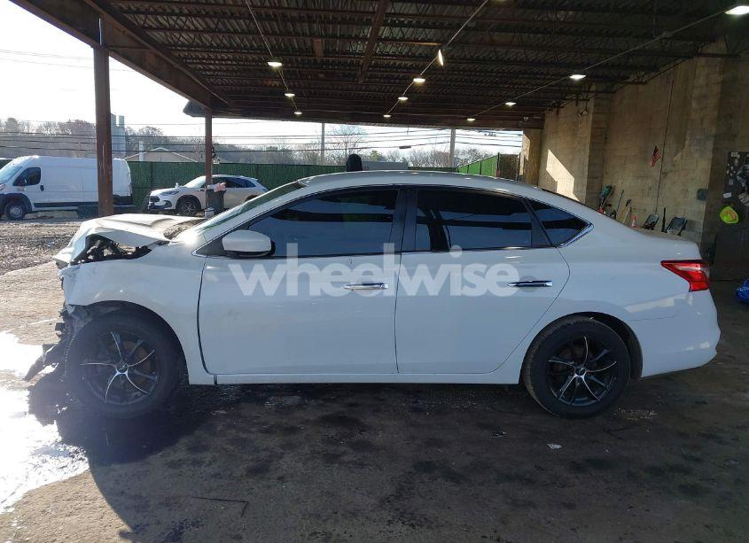 Photo 15 of 2019 Nissan Sentra S (VIN 3N1AB7AP2KY289364)