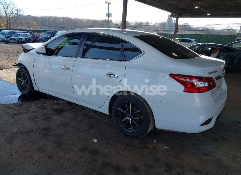 Photo 3 of 2019 Nissan Sentra S (VIN 3N1AB7AP2KY289364)