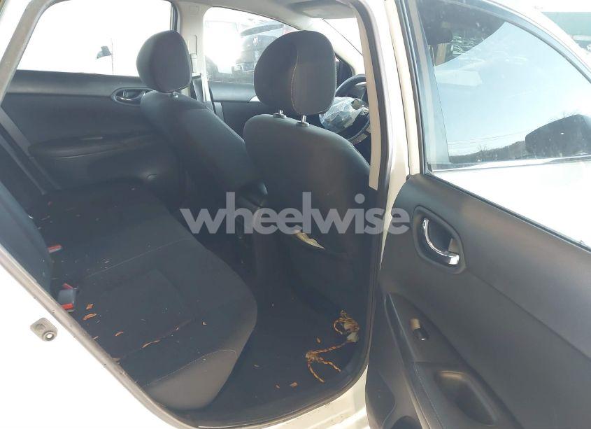 Photo 8 of 2019 Nissan Sentra S (VIN 3N1AB7AP2KY289364)