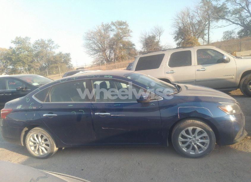 Photo 13 of 2019 Nissan Sentra SV (VIN 3N1AB7AP2KY309824)