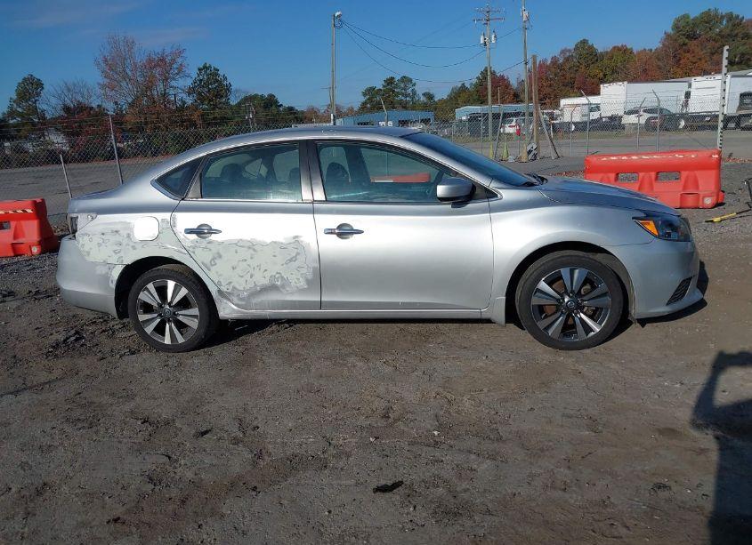 Photo 13 of 2019 Nissan Sentra SV (VIN 3N1AB7AP2KY323013)