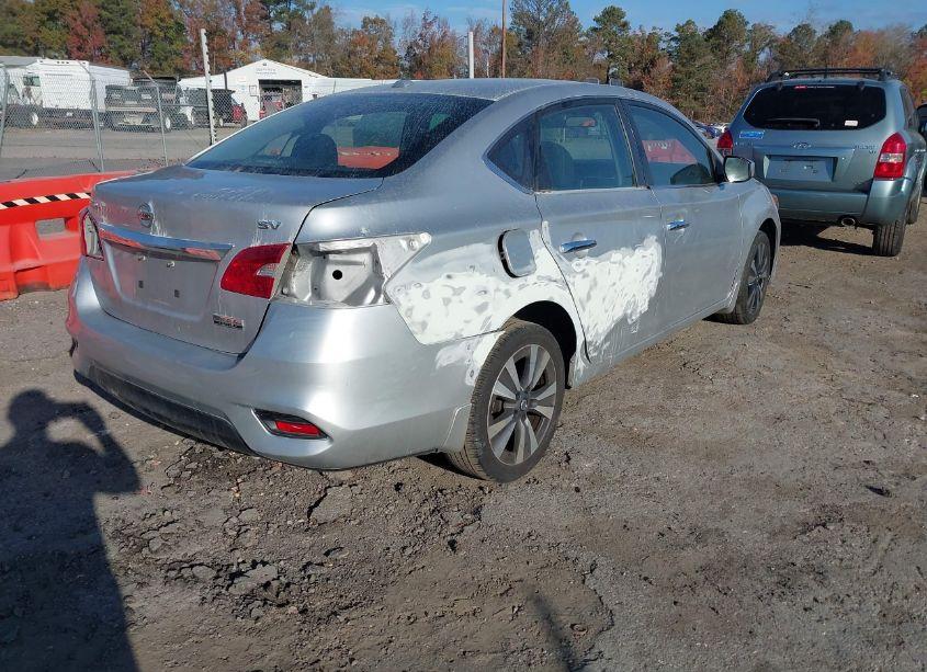 Photo 4 of 2019 Nissan Sentra SV (VIN 3N1AB7AP2KY323013)