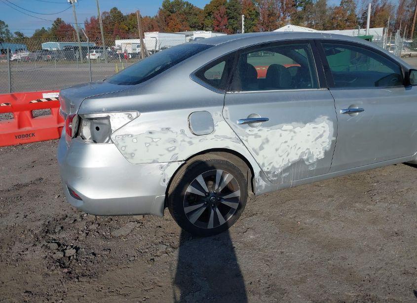 Photo 6 of 2019 Nissan Sentra SV (VIN 3N1AB7AP2KY323013)