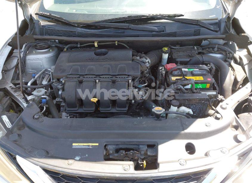 Photo 10 of 2019 Nissan Sentra SV (VIN 3N1AB7AP2KY331323)