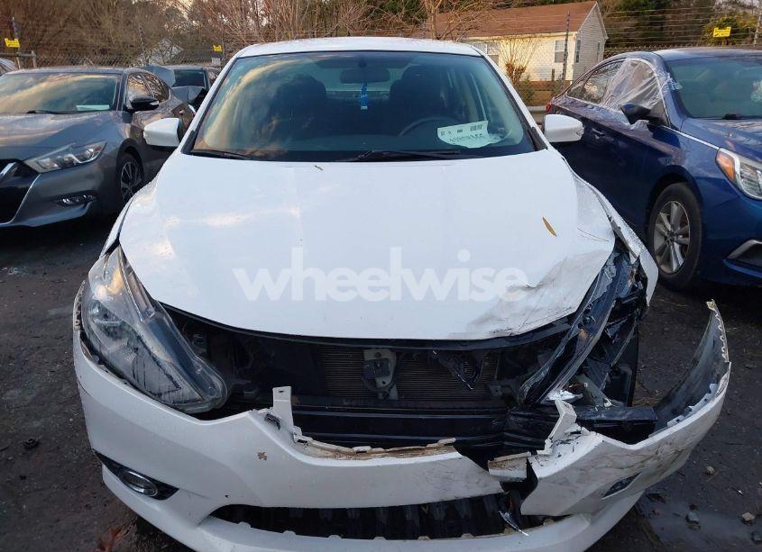 Photo 12 of 2019 Nissan Sentra SR (VIN 3N1AB7AP2KY331760)