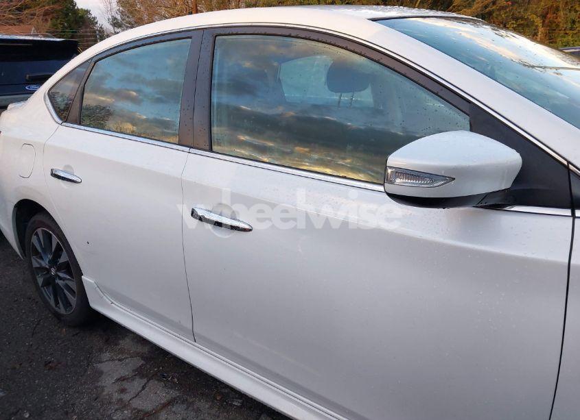 Photo 13 of 2019 Nissan Sentra SR (VIN 3N1AB7AP2KY331760)