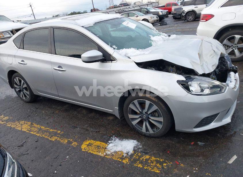 2019 Nissan Sentra SV (VIN 3N1AB7AP2KY333914) main photo