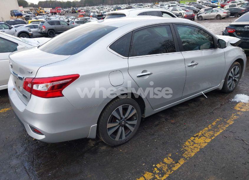Photo 4 of 2019 Nissan Sentra SV (VIN 3N1AB7AP2KY333914)