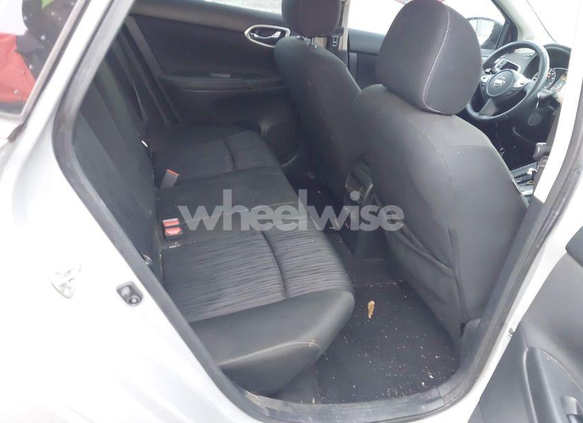 Photo 8 of 2019 Nissan Sentra SV (VIN 3N1AB7AP2KY333914)