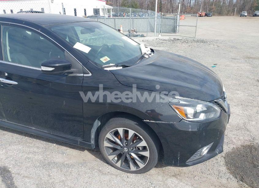 Photo 6 of 2019 Nissan Sentra SR (VIN 3N1AB7AP2KY340006)