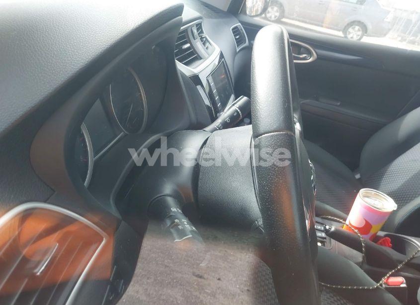 Photo 7 of 2019 Nissan Sentra SR (VIN 3N1AB7AP2KY340006)