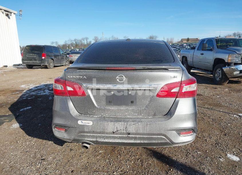 Photo 17 of 2019 Nissan Sentra SR (VIN 3N1AB7AP2KY345299)