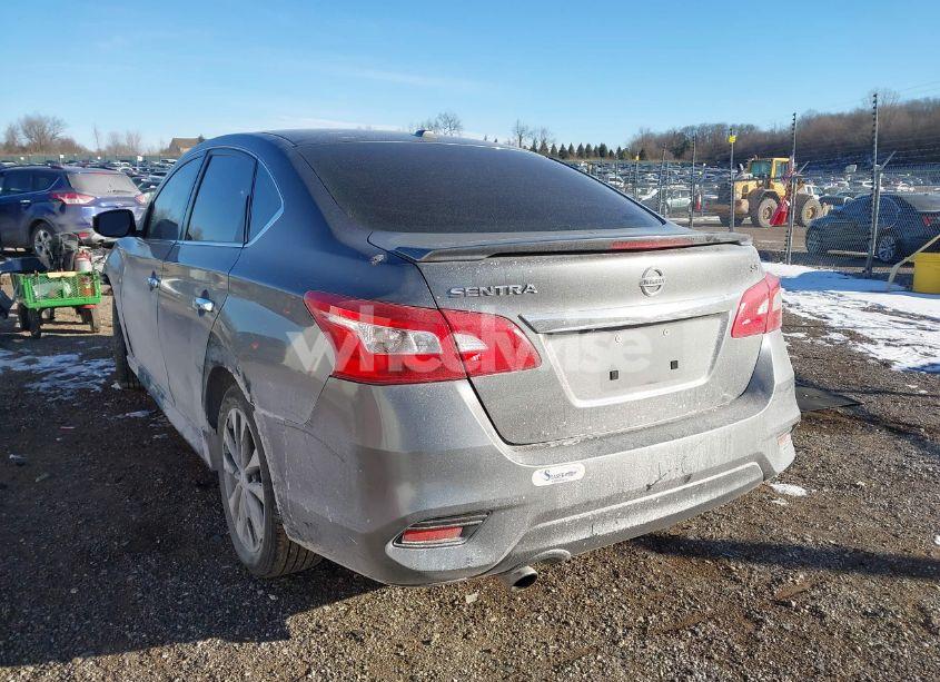 Photo 3 of 2019 Nissan Sentra SR (VIN 3N1AB7AP2KY345299)
