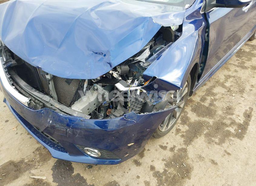 Photo 6 of 2019 Nissan Sentra SR (VIN 3N1AB7AP2KY346050)