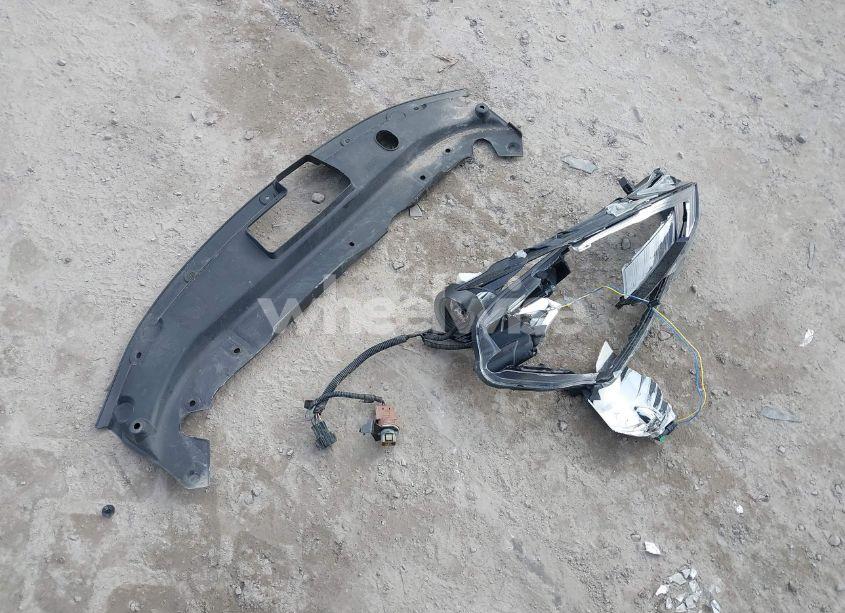 Photo 12 of 2019 Nissan Sentra S (VIN 3N1AB7AP2KY361552)