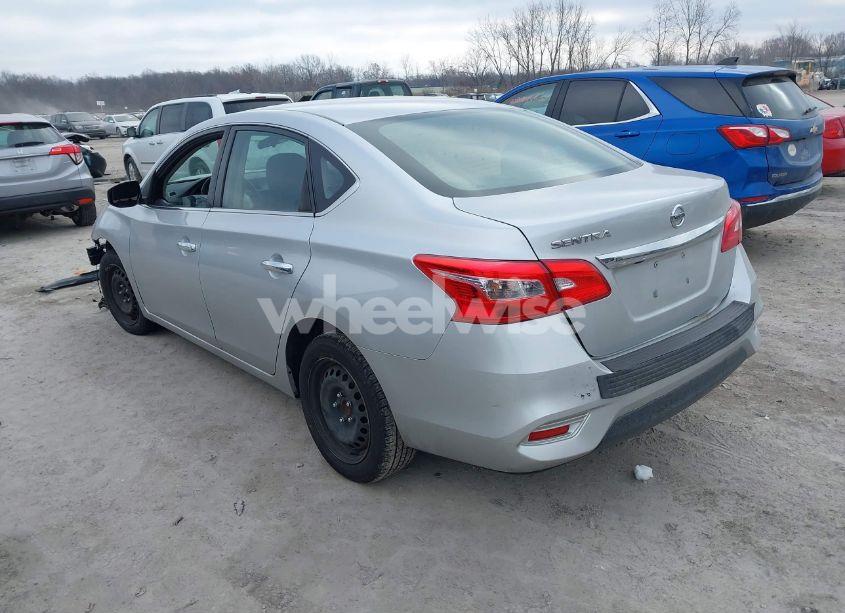 Photo 3 of 2019 Nissan Sentra S (VIN 3N1AB7AP2KY361552)