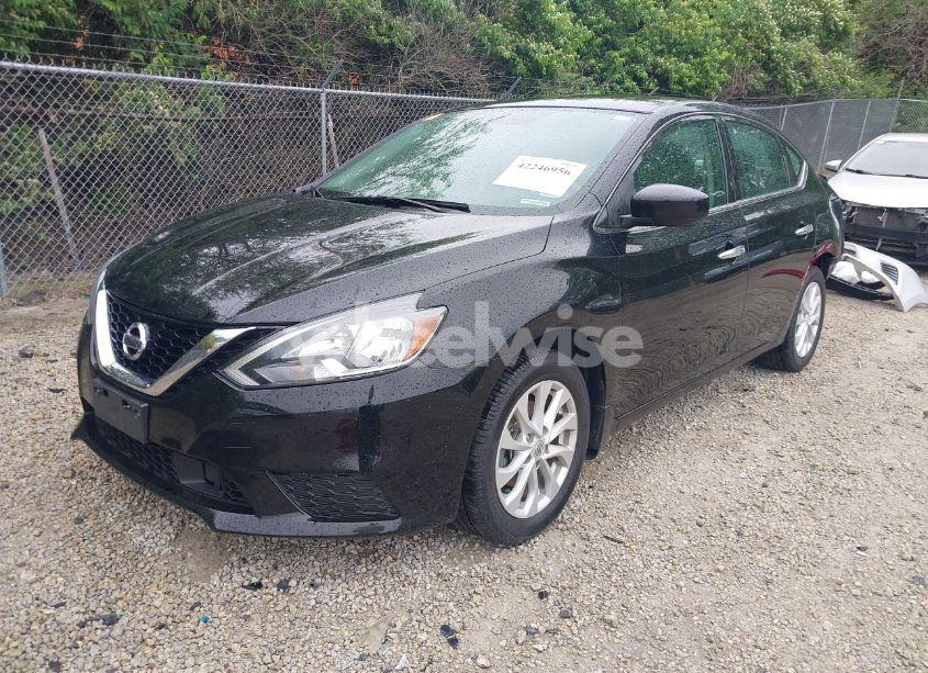 Photo 2 of 2019 Nissan Sentra SV (VIN 3N1AB7AP2KY361695)
