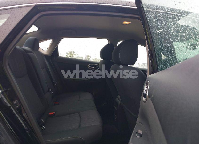 Photo 8 of 2019 Nissan Sentra SV (VIN 3N1AB7AP2KY361695)