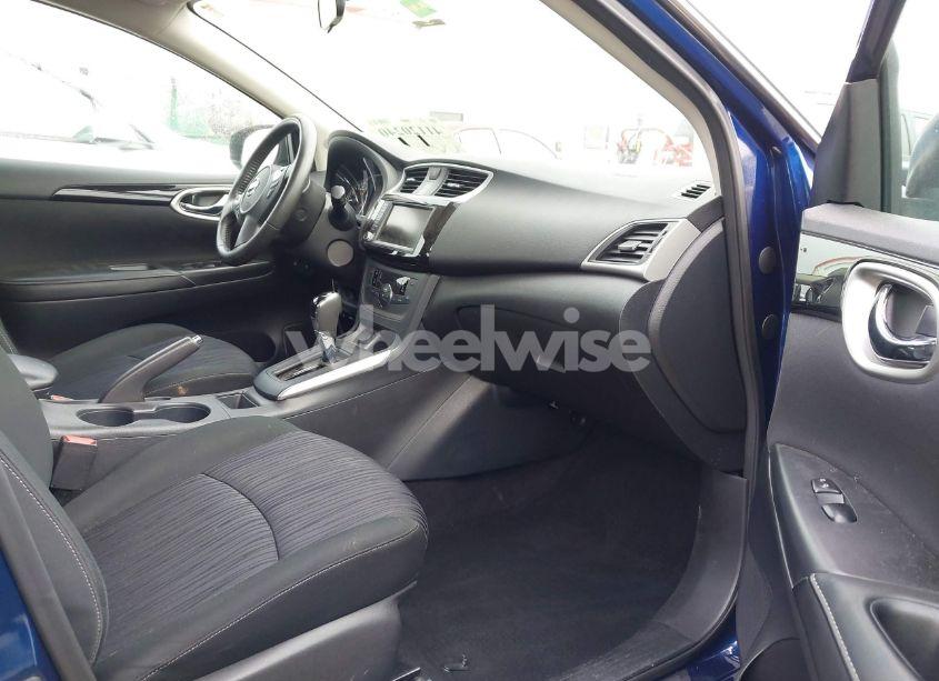 Photo 5 of 2019 Nissan Sentra SV (VIN 3N1AB7AP2KY363642)