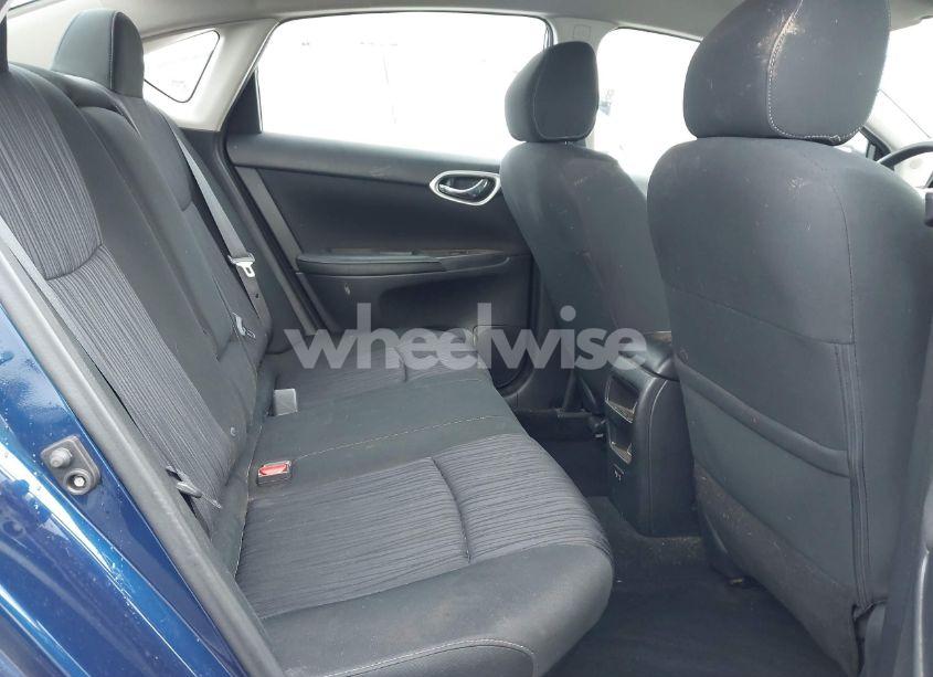 Photo 8 of 2019 Nissan Sentra SV (VIN 3N1AB7AP2KY363642)