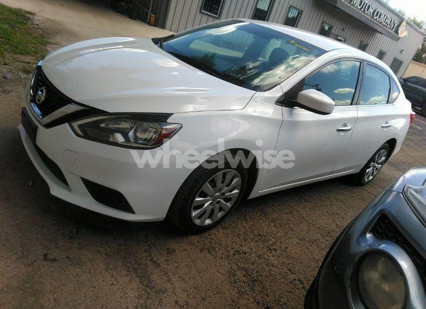 Photo 2 of 2019 Nissan Sentra S (VIN 3N1AB7AP2KY376939)