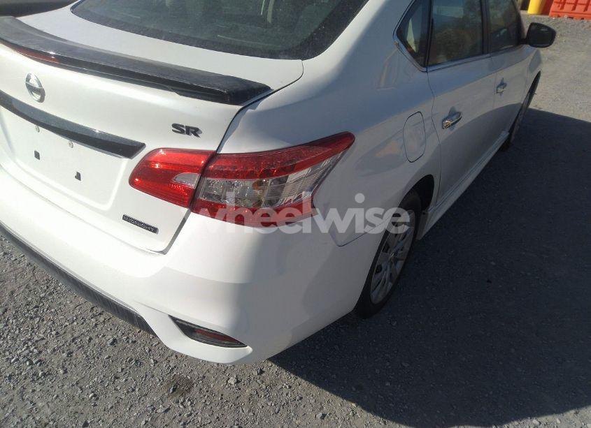 Photo 6 of 2019 Nissan Sentra SR (VIN 3N1AB7AP2KY395345)