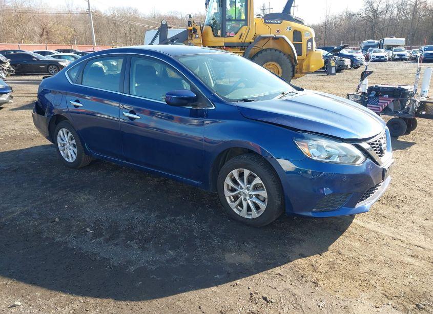 2019 Nissan Sentra SV (VIN 3N1AB7AP2KY408420) main photo