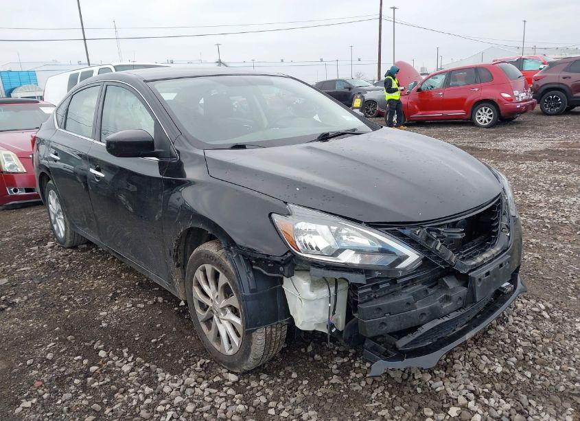 2019 Nissan Sentra SV (VIN 3N1AB7AP2KY414444) main photo