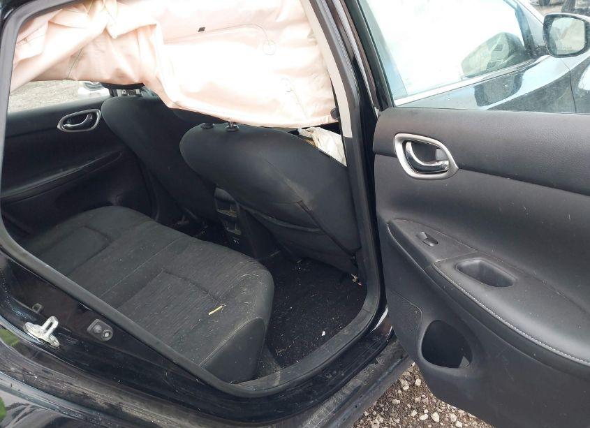 Photo 8 of 2019 Nissan Sentra SV (VIN 3N1AB7AP2KY414444)