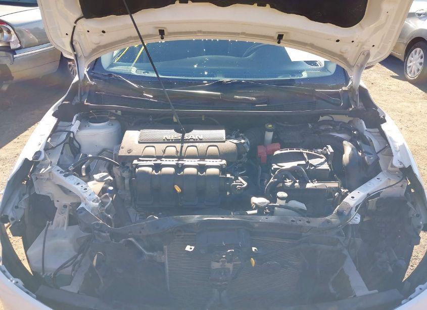 Photo 10 of 2019 Nissan Sentra SV (VIN 3N1AB7AP2KY416985)