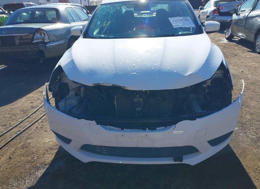 Photo 6 of 2019 Nissan Sentra SV (VIN 3N1AB7AP2KY416985)