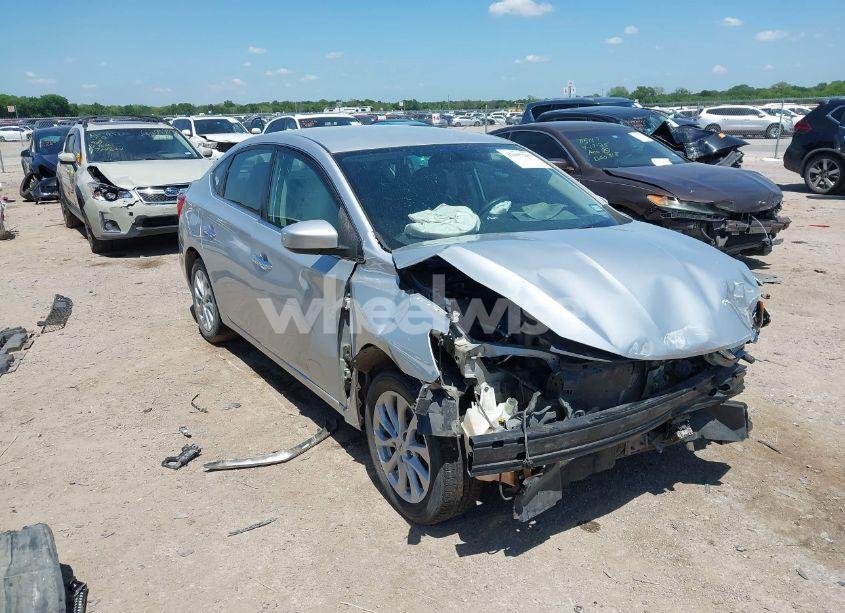 2019 Nissan Sentra SV (VIN 3N1AB7AP2KY429719) main photo