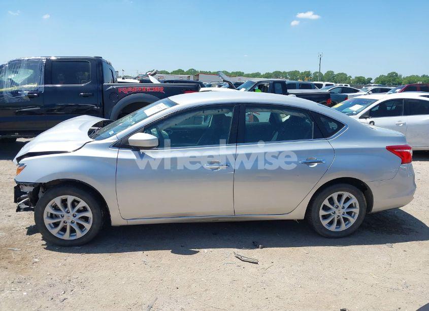 Photo 14 of 2019 Nissan Sentra SV (VIN 3N1AB7AP2KY429719)