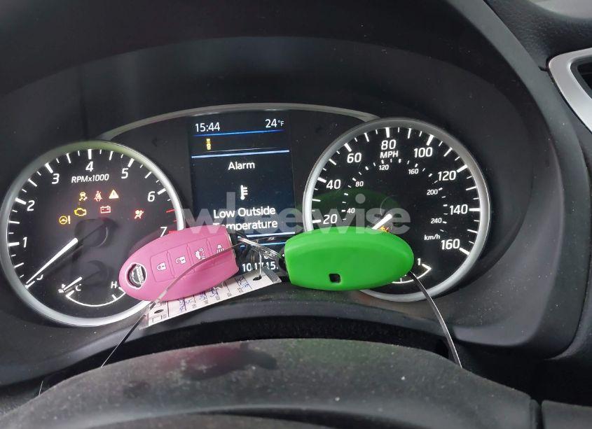 Photo 11 of 2019 Nissan Sentra SV (VIN 3N1AB7AP2KY447752)