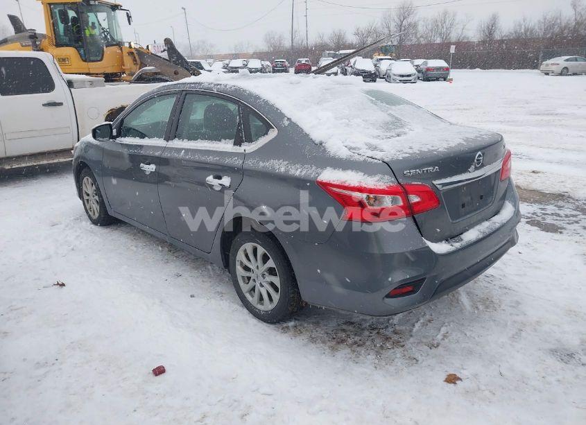 Photo 3 of 2019 Nissan Sentra SV (VIN 3N1AB7AP2KY447752)