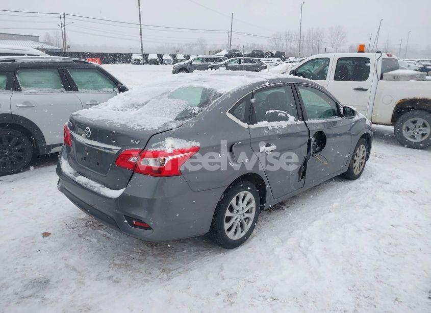 Photo 4 of 2019 Nissan Sentra SV (VIN 3N1AB7AP2KY447752)