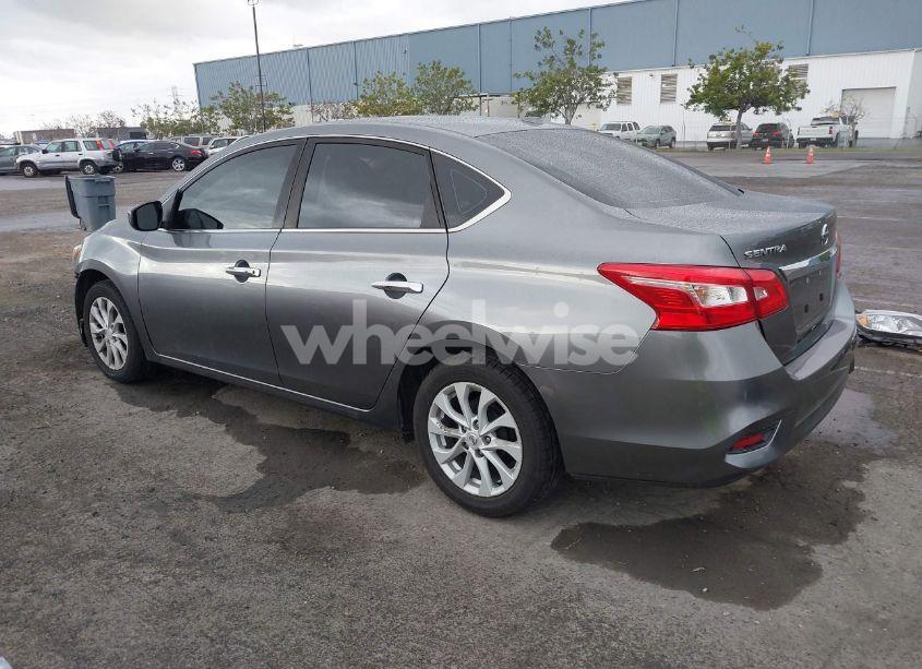 Photo 3 of 2019 Nissan Sentra SV (VIN 3N1AB7AP2KY451283)